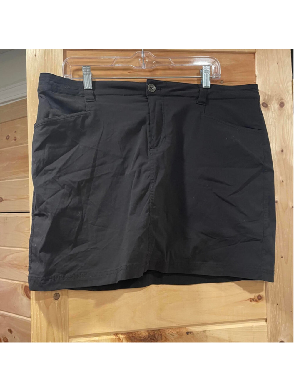 Eddie Bauer First Accent Women's Black Skort Size P16